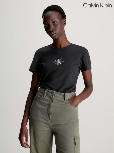 Calvin Klein Slim Fit Logo 100% Cotton T-Shirt (N24214) | €63