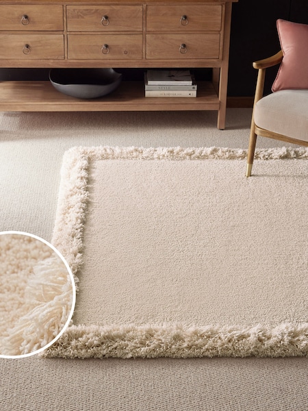 Ivory Fluffy Border Rug (N24313) | €66 - €265