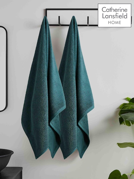 Catherine Lansfield Set of 2 Forest Green 100% Cotton Anti Bacterial Bath Sheet Towels (N25670) | €31