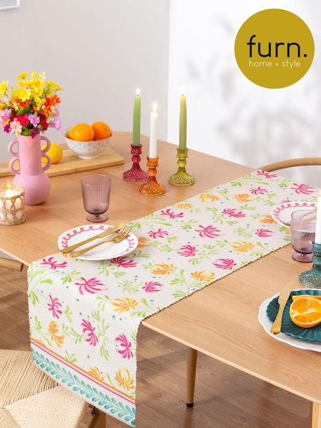Furn Honeysuckle Table Runner (N29552) | ‏82 د.إ.‏