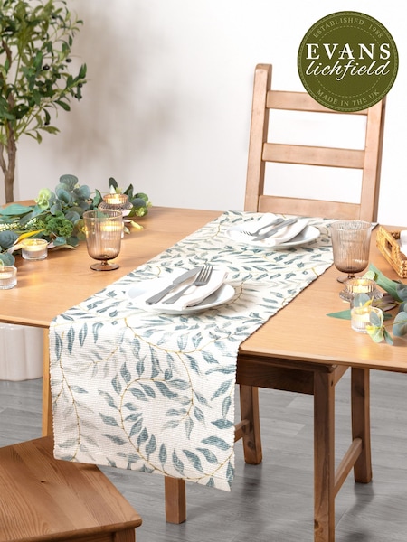 Evans Lichfield Green Vinea 230x35cm Table Runner (N29570) | R$ 170
