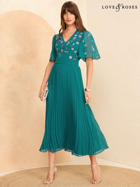 Love & Roses Green V Neck Embellished Pleated Midi Dress (N29617) | € 172