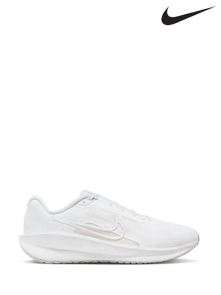 Nike White Downshifter 13 Road Running Trainers (N30595) | €93