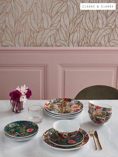 Clarke and Clarke Emerald Green & Blush Pink Passiflora 12 Piece Set (N33685) | €116