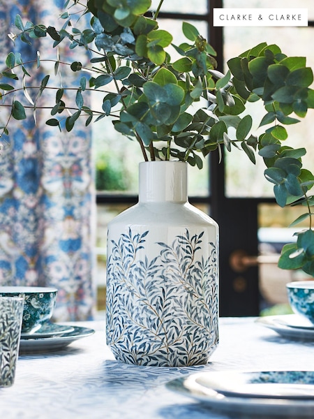 William Morris Cream Leaf Printed Vase (N33709) | €54