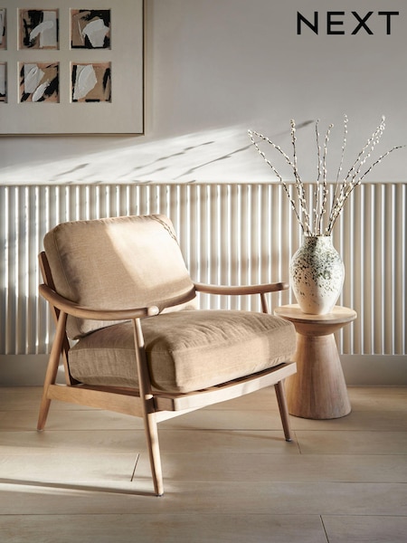 Fine Chenille Sand Natural, Light Oak Effect Frame Hampton Wooden Accent Chair (N33840) | €400
