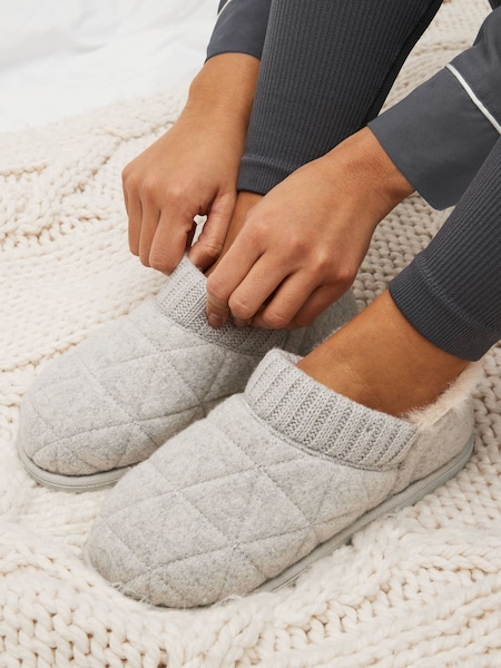 Haferflocken - Quilted Shoot Slippers (N35371) | 13 €