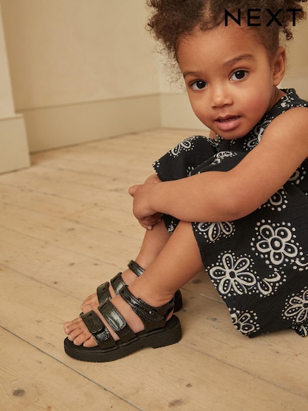 Black Chunky Sandals (N35580) | 21 QAR - 25 QAR