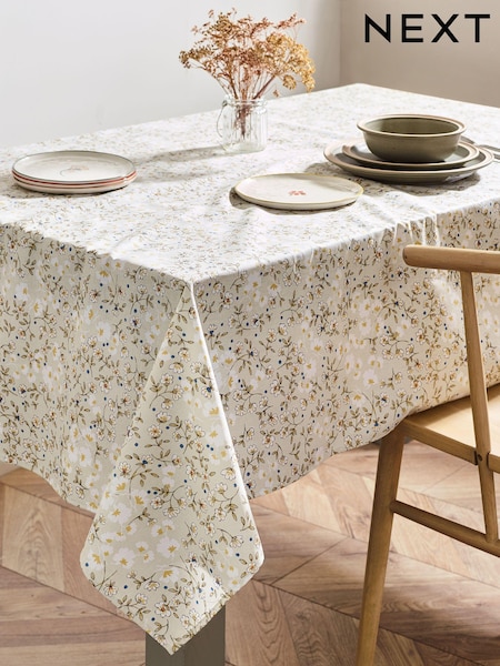 Natural Daisy Ditsy Wipe Clean Table Cloths (N36815) | € 18 - € 25