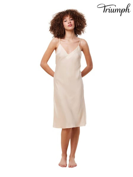 Triumph White Silky Sensuality Nightie (N37469) | €72
