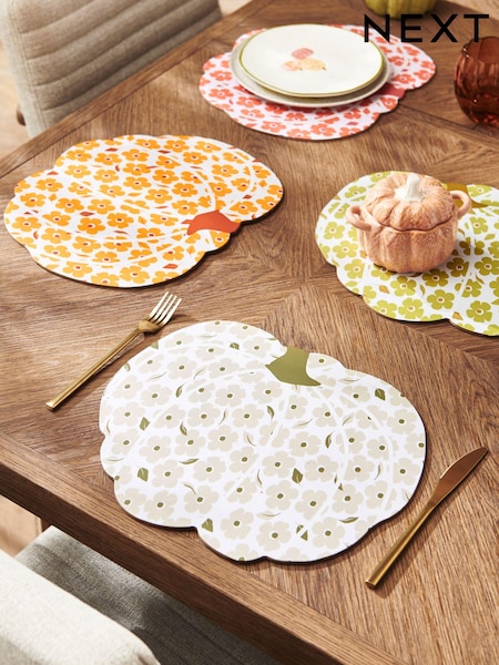 Set of 4 Orange Pumpkin Corkback Placemats (N37936) | €11