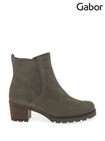 Gabor Wide Fit Delight Suede Ankle Boots (N38057) | €171