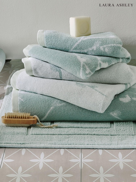 Laura Ashley Pussy Willow 100% Cotton Towel (N48185) | 23 € - 74 €