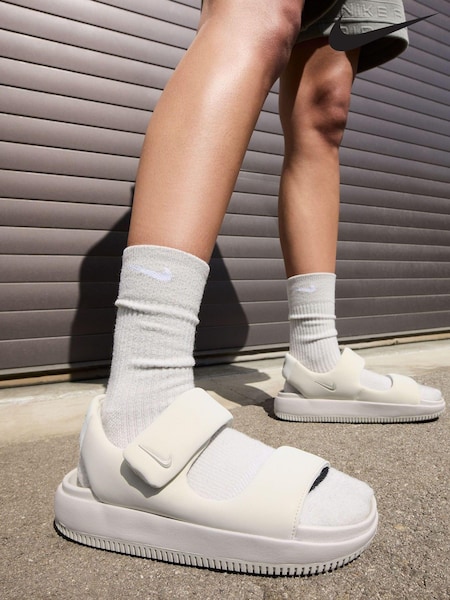 Nike White Calm Sandals (N48393) | €43