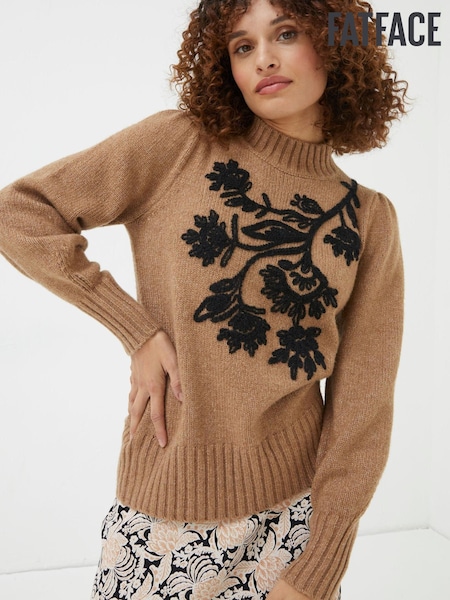 FatFace Camel Flower Embroidered Jumper (N56948) | €38