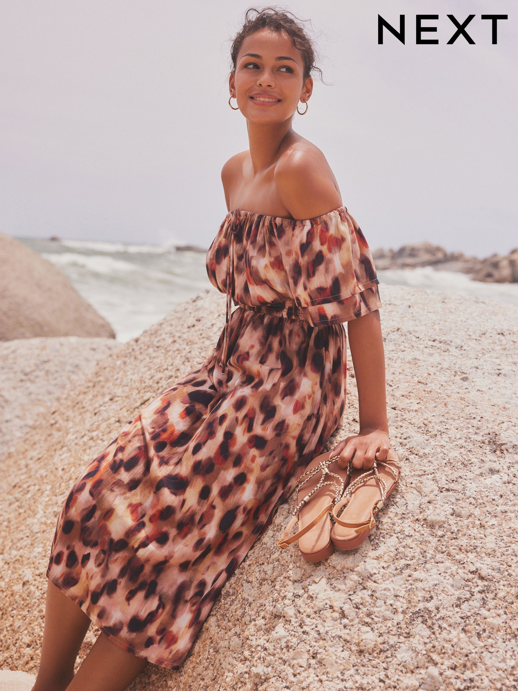 Curve beach wear clearance