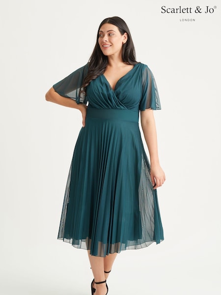 Scarlett & Jo Green Carole Wrap Bodice Sunray Pleated Skirt Midi Dress (N64370) | 222 QAR