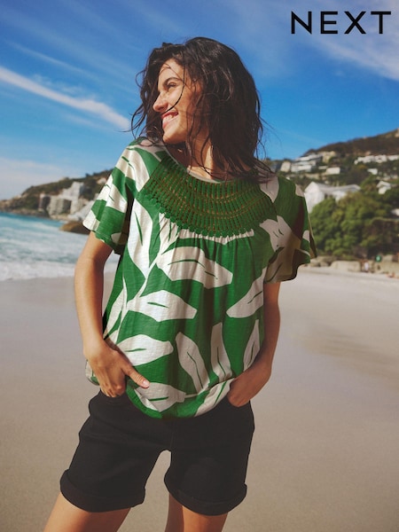 Green Leaf Short Sleeve Crochet Bubblehem Printed Top (N64539) | €9