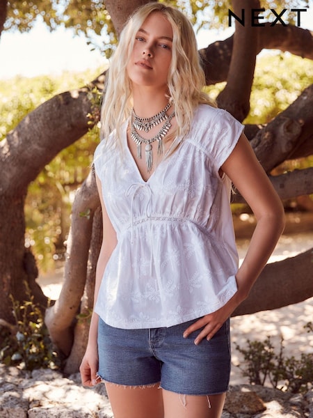 White 100% Cotton Broderie V-Neck Lace Detail Short Sleeve Top (N64547) | €9