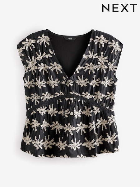 Black with Tan Broderie V-Neck Lace Detail Short Sleeve Top (N64551) | €6