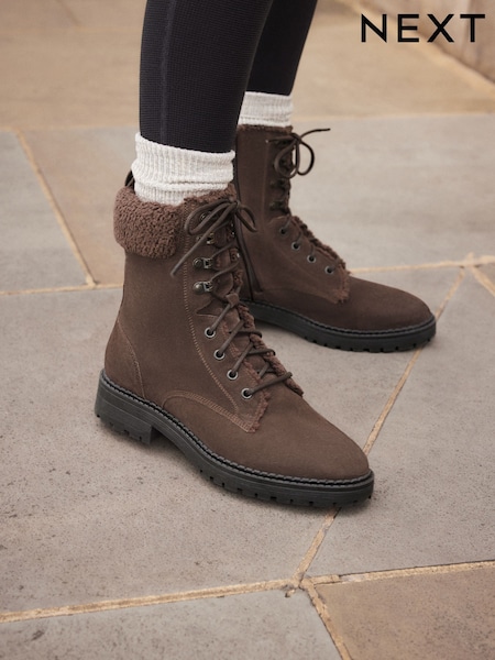 Chocolate Brown Standard/Wide Fit Forever Comfort® Leather Lace-Up Boots (N69855) | €38