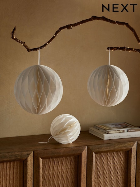 Set of 3 White Honeycomb Paper Christmas Decorations (N77088) | €9