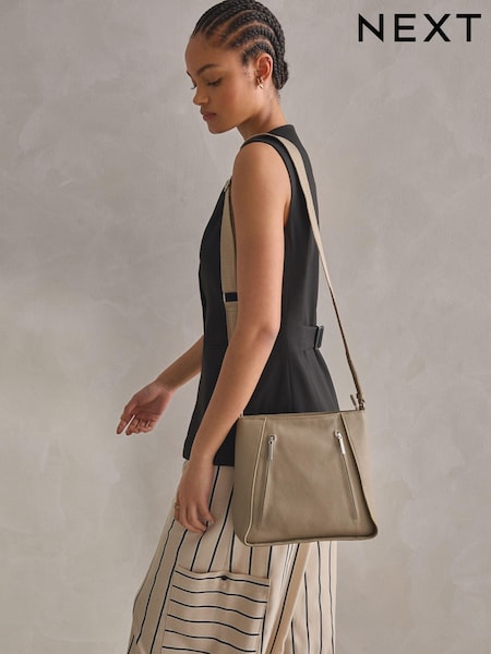 Taupe Leather Front Zip Messenger Bag (N77240) | €27