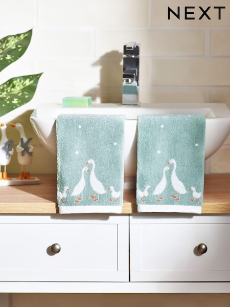 Set of 2 Teal Blue 100% Cotton Geese Face Cloths (N78467) | € 5