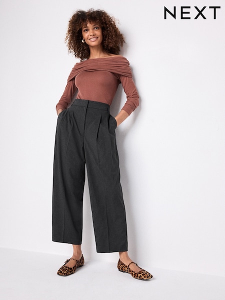 פסים דקיקים בצבע אפור - Tailored Barrel Trousers (N79228) | ‏140‏₪