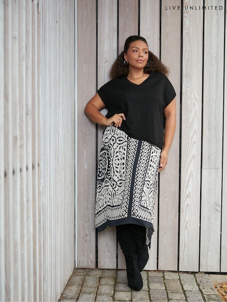Live Unlimited Curve Mono Placement Print Hanky Hem Skirt (N95107) | 21 €