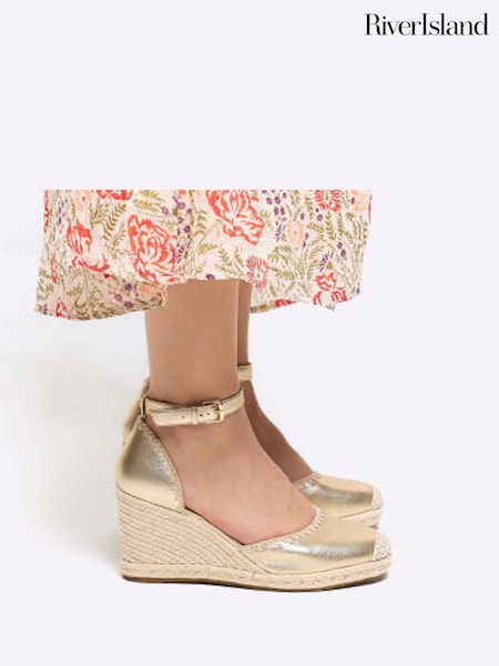 River Island Gold Leopard Espadrille Wedge Sandals (N95511) | €20