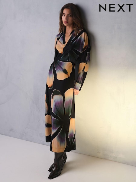Черный в цветочек - Long Sleeve V-Neck Midi Dress (N95890) | €33