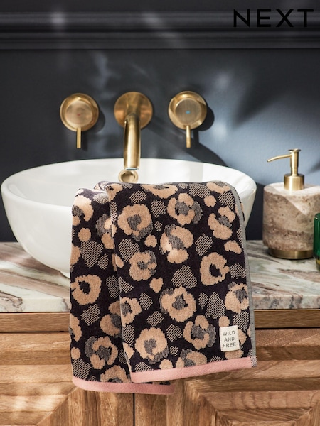 Brown Leopard Animal Pattern Towel 100% Cotton (N98853) | $18 - $37