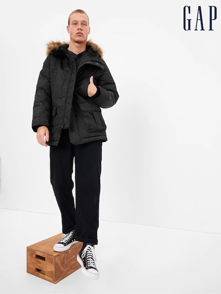 Gap Black Heavyweight Parker Coat (Q13851) | €31