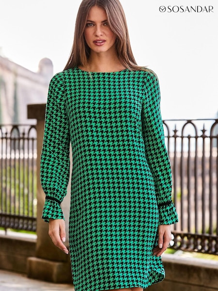 Sosandar Green Fluted Cuff Shift Dress (Q33795) | €50