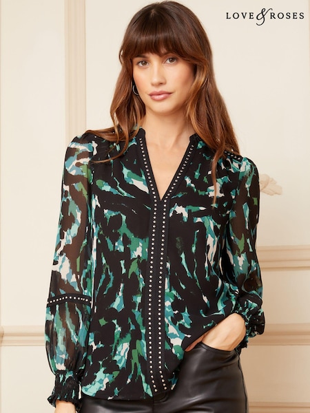 Love & Roses Green Animal Petite Printed V Neck Long Sleeve Hardware Blouse (Q35941) | €11.50