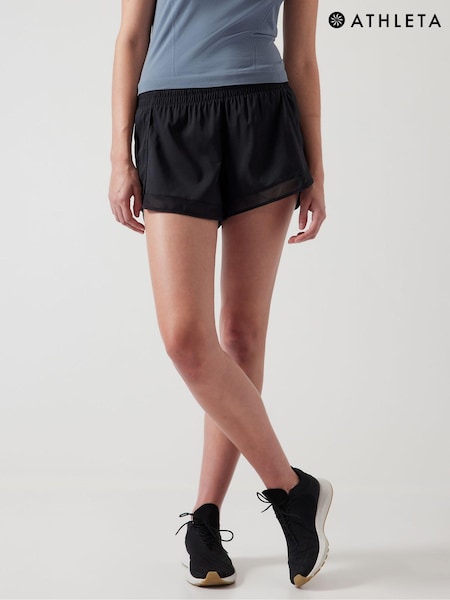 Negro - Athleta Mesh Mid Rise 4" Pocket Running Shorts (Q41004) | 64 €