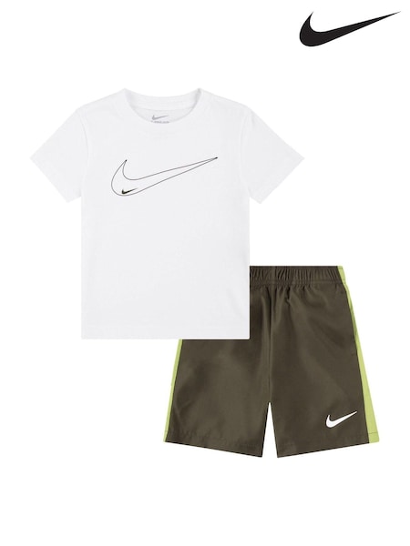 Nike Little Kids Club T-Shirt and Woven Shorts Set (Q45133) | 27 €
