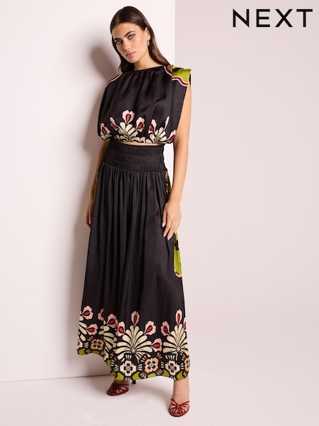 črna - Satin Bright Floral Print Maxi Skirt (Q46033) | € 29