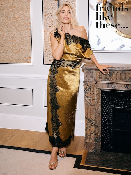 Olivengrøn - Friends Like These Lace Trim Slash Neck Satin Midi Dress