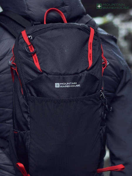 Mountain Warehouse Inca 18L Backpack (Q60610) | 59 €