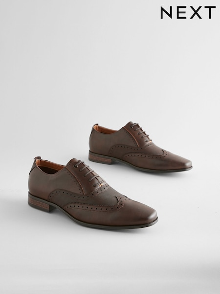 Коричневый - Embossed Oxford Wingcap Brogue Shoes (Q61137) | €20