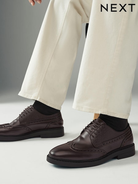 rjava - Cleated Sole Brogue Shoes (Q61139) | € 25