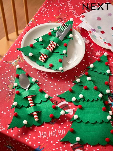 Set of 4 Green Christmas Tree Cutlery Pouch (Q66530) | €9