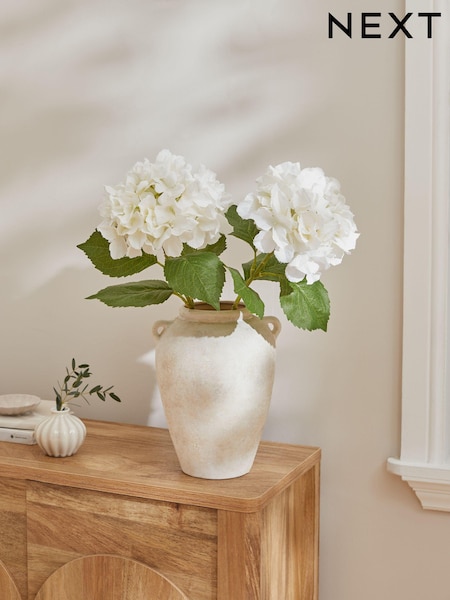 Set of 2 White Artificial Hydrangea Stems (Q67003) | R$ 155