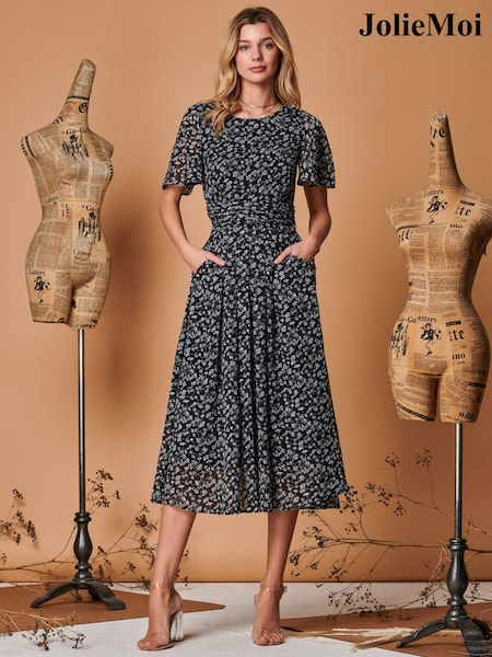 Jolie Moi Black Angel Sleeve Metallic Chiffon Midi Dress (Q69297) | €37