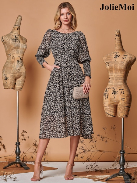 Jolie Moi Black Chiffon Maxi Dress with Shirred Cuffs (Q69312) | €51