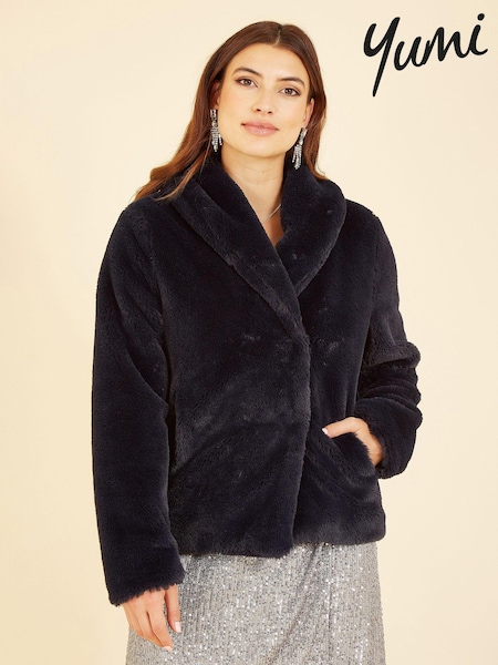 Musta - Yumi Short Wrap Faux Fur Coat (Q70718) | €87