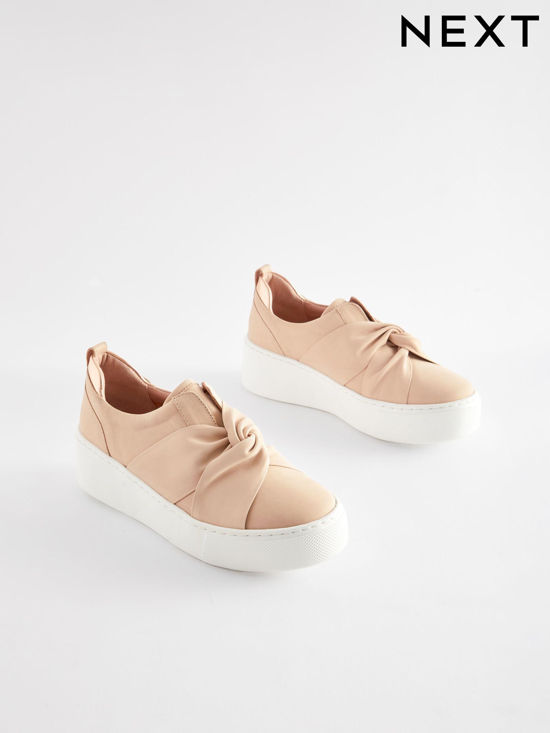 Nude platform trainers clearance