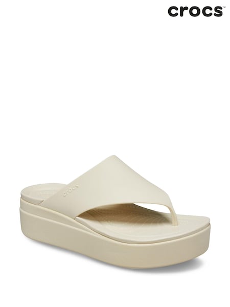Crocs Cream Brooklyn Flip Sandals (Q72626) | AED145